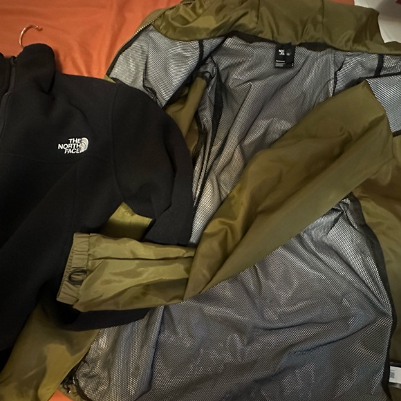 The North Face Men’s Jacket - Picture 10 of 16